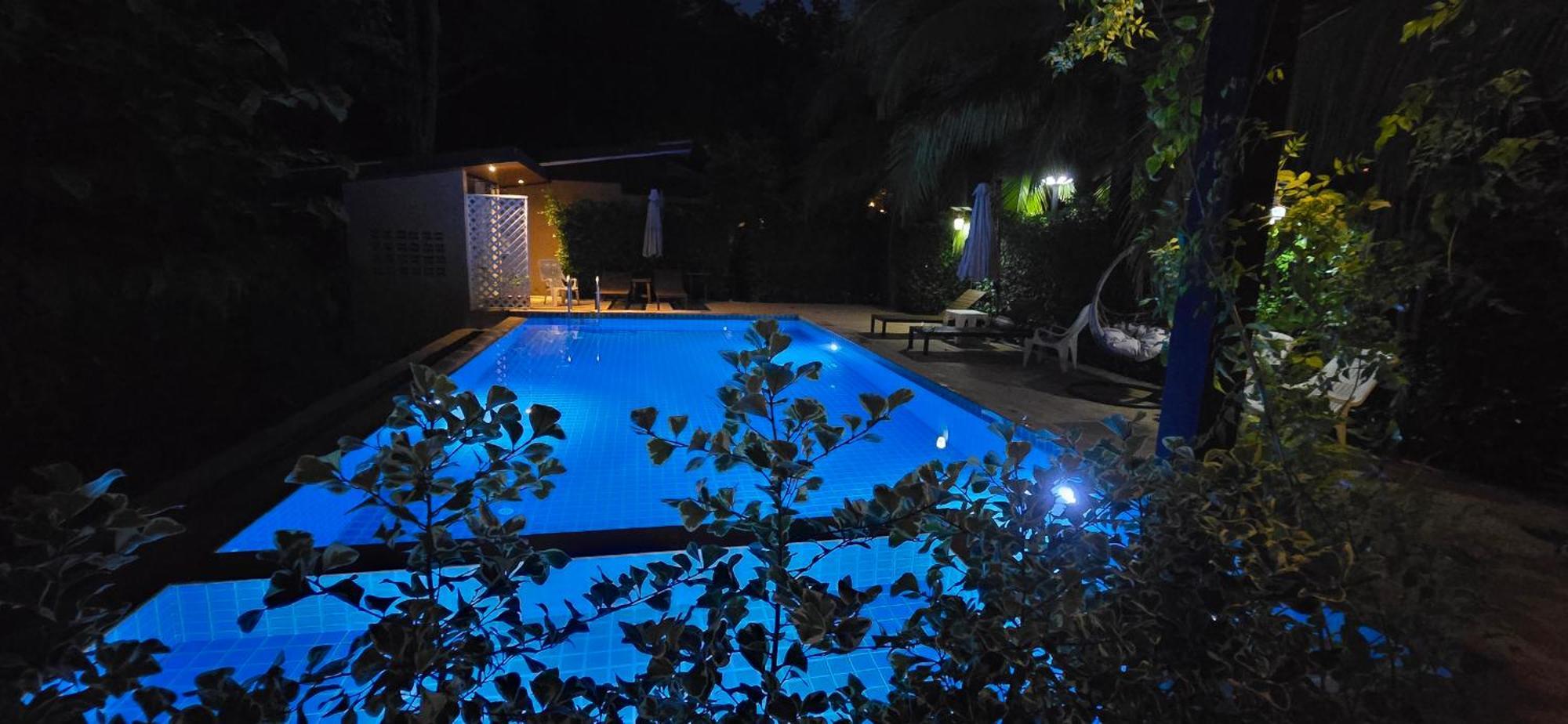 Ko Lanta 班苏安林隆旅馆酒店 客房 照片